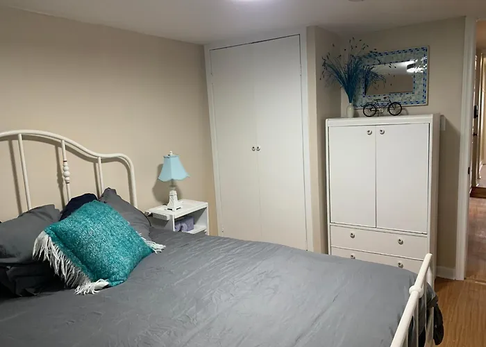 Two Bedrooms And Large Office Close To Halifax Citadel